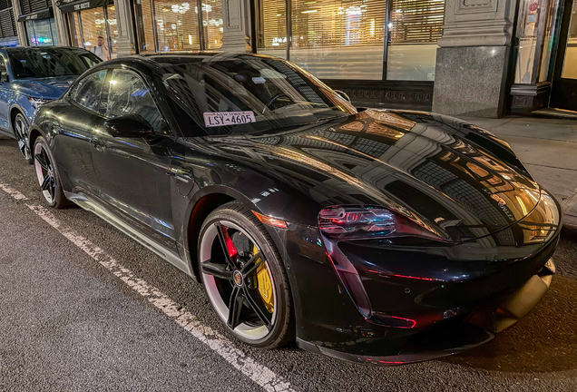 Porsche Taycan Turbo S