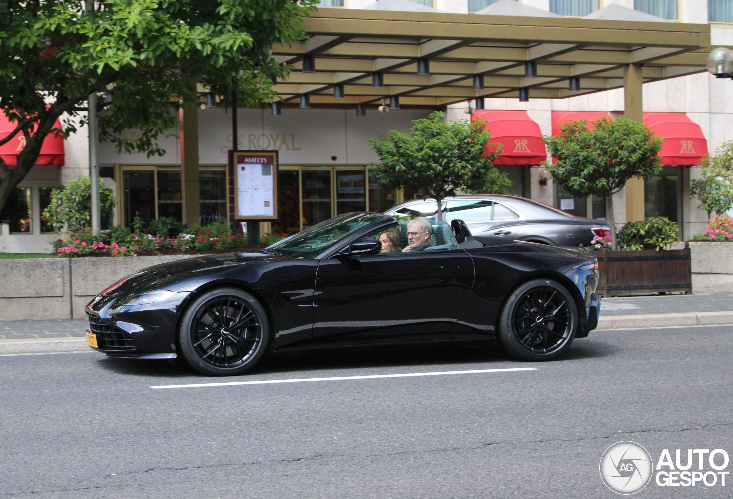 Aston Martin V8 Vantage Roadster 2020