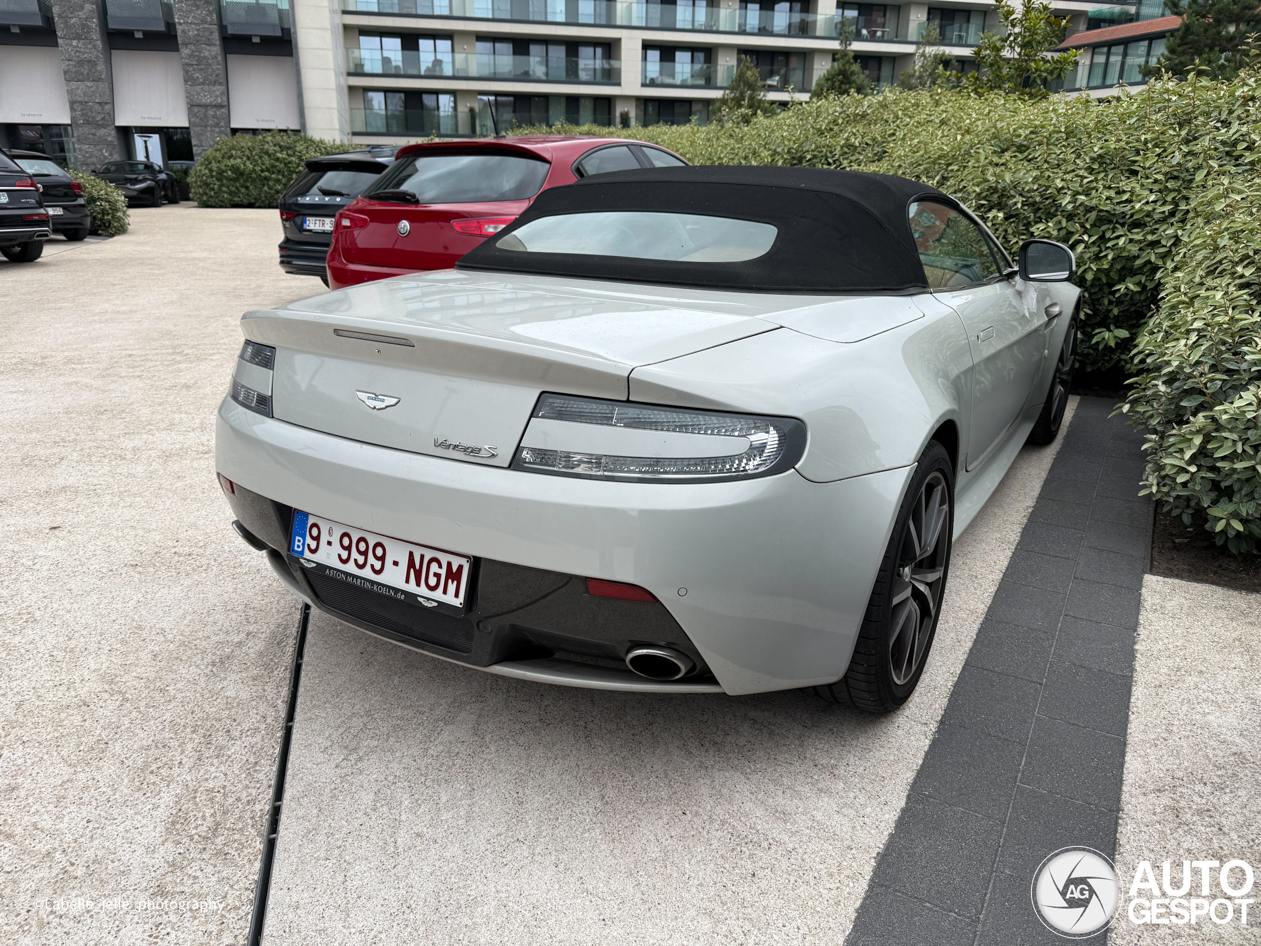 Aston Martin V8 Vantage S Roadster