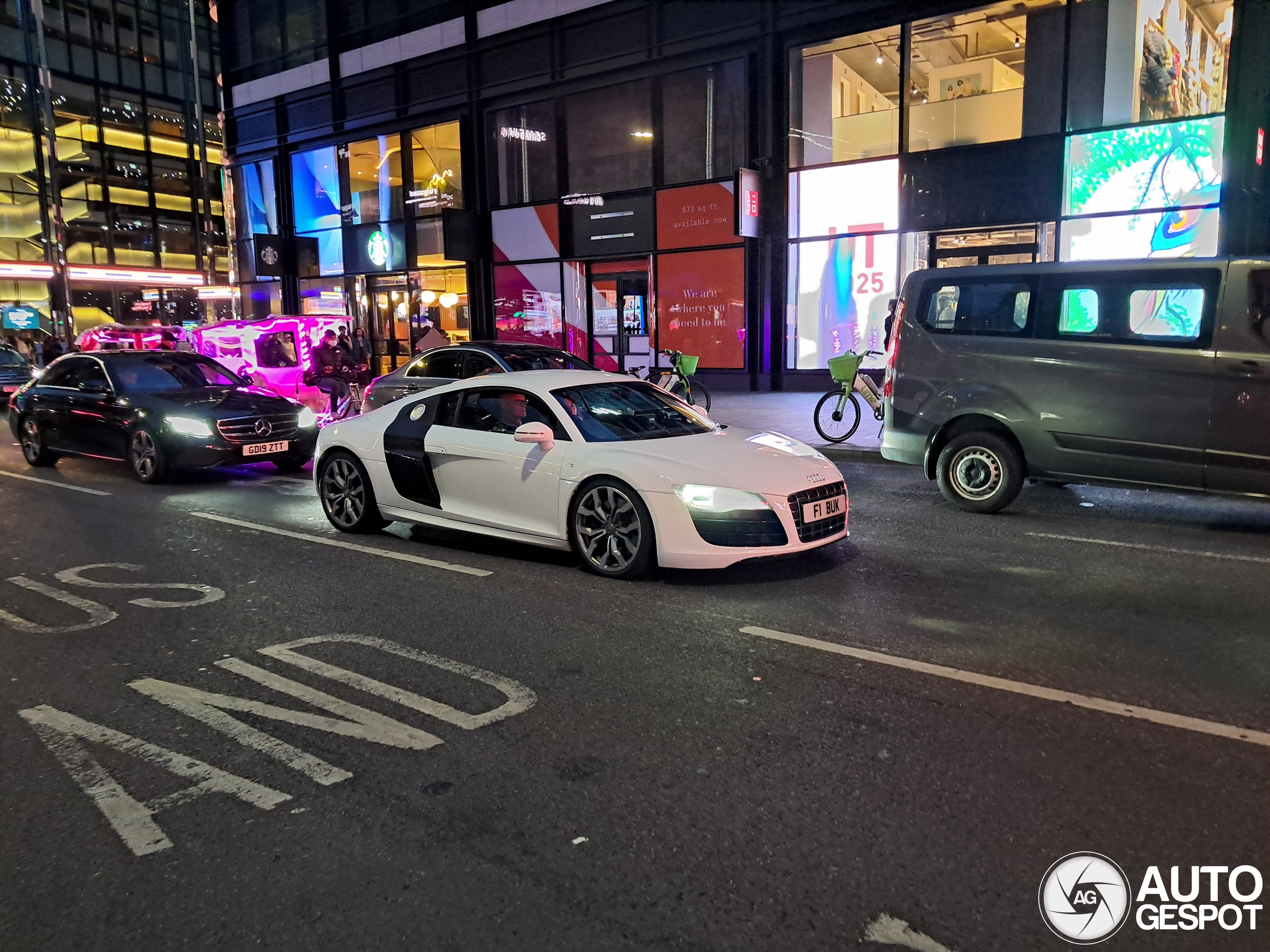 Audi R8