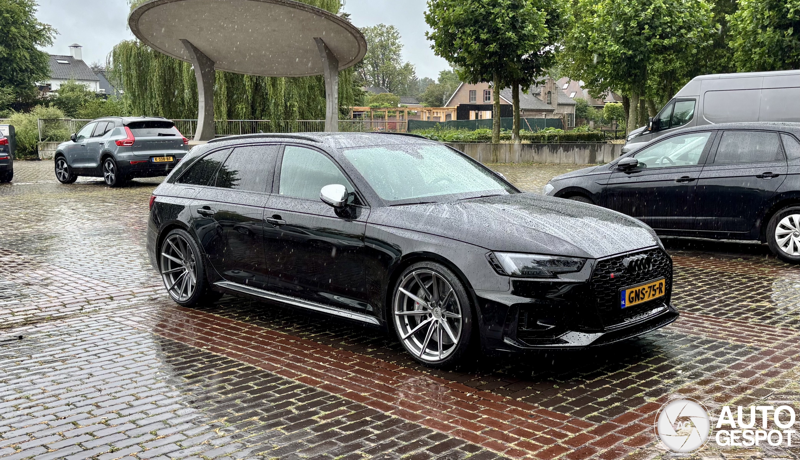 Audi RS4 Avant B9