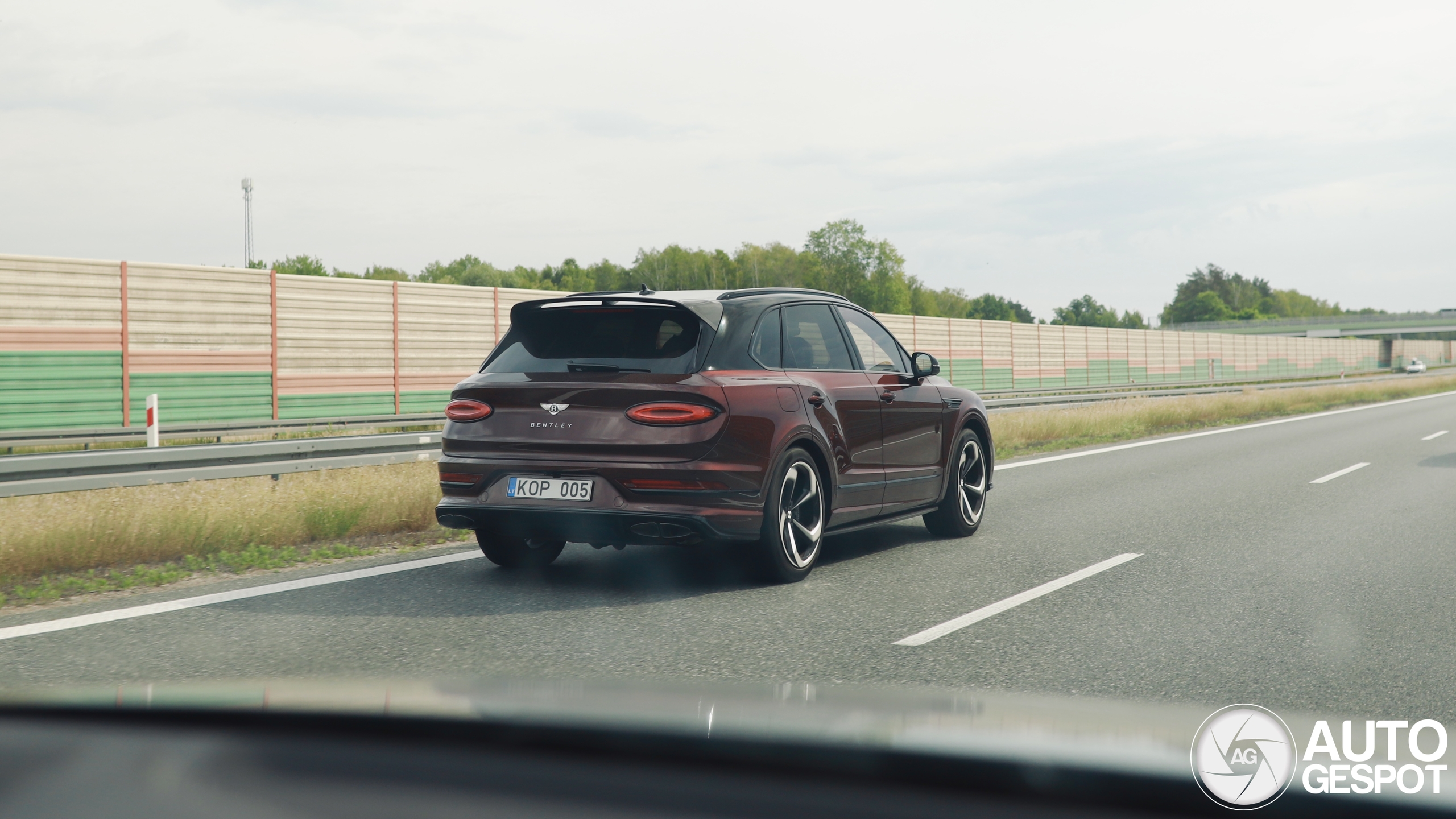 Bentley Bentayga V8 S 2022