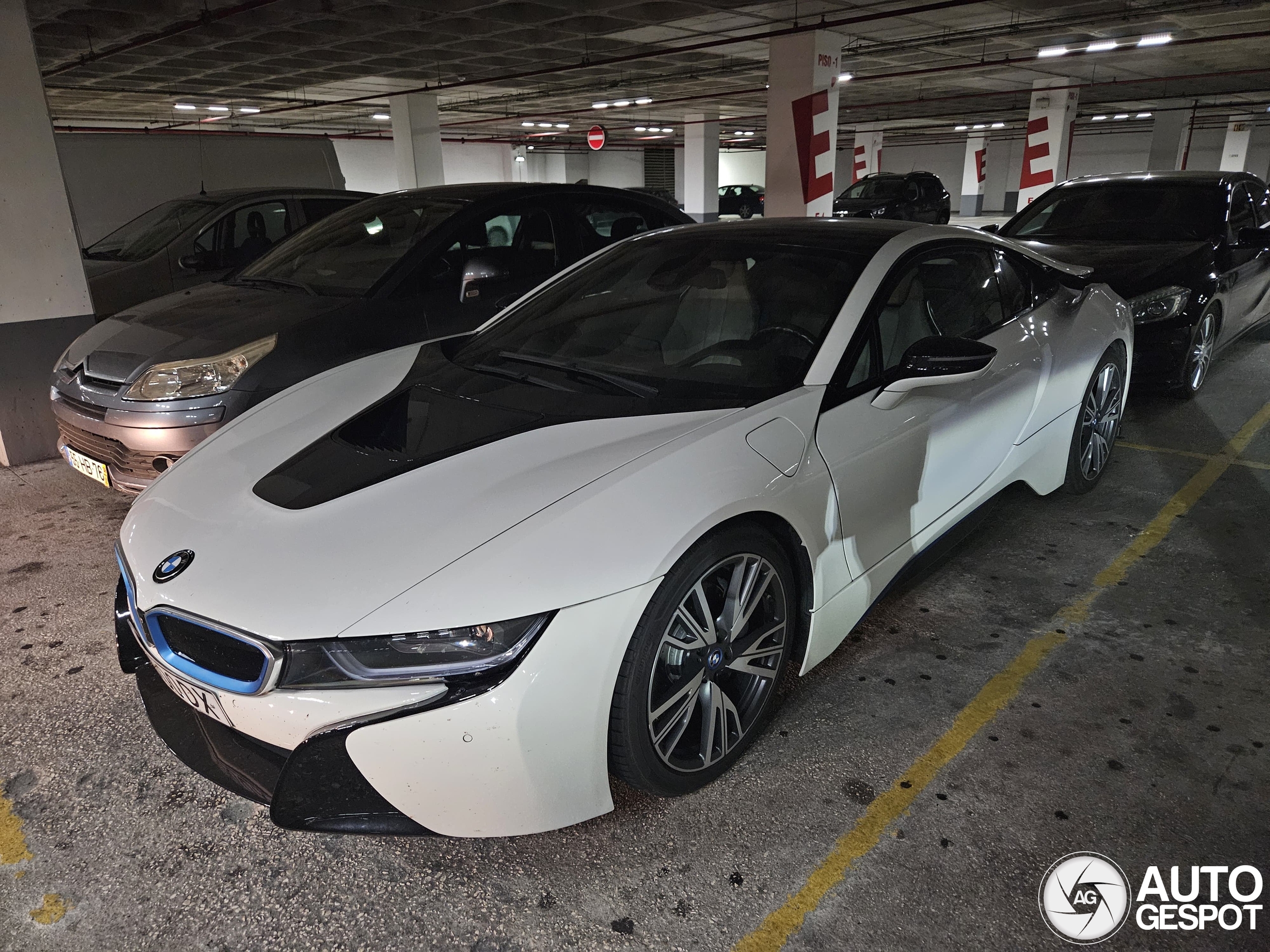BMW i8