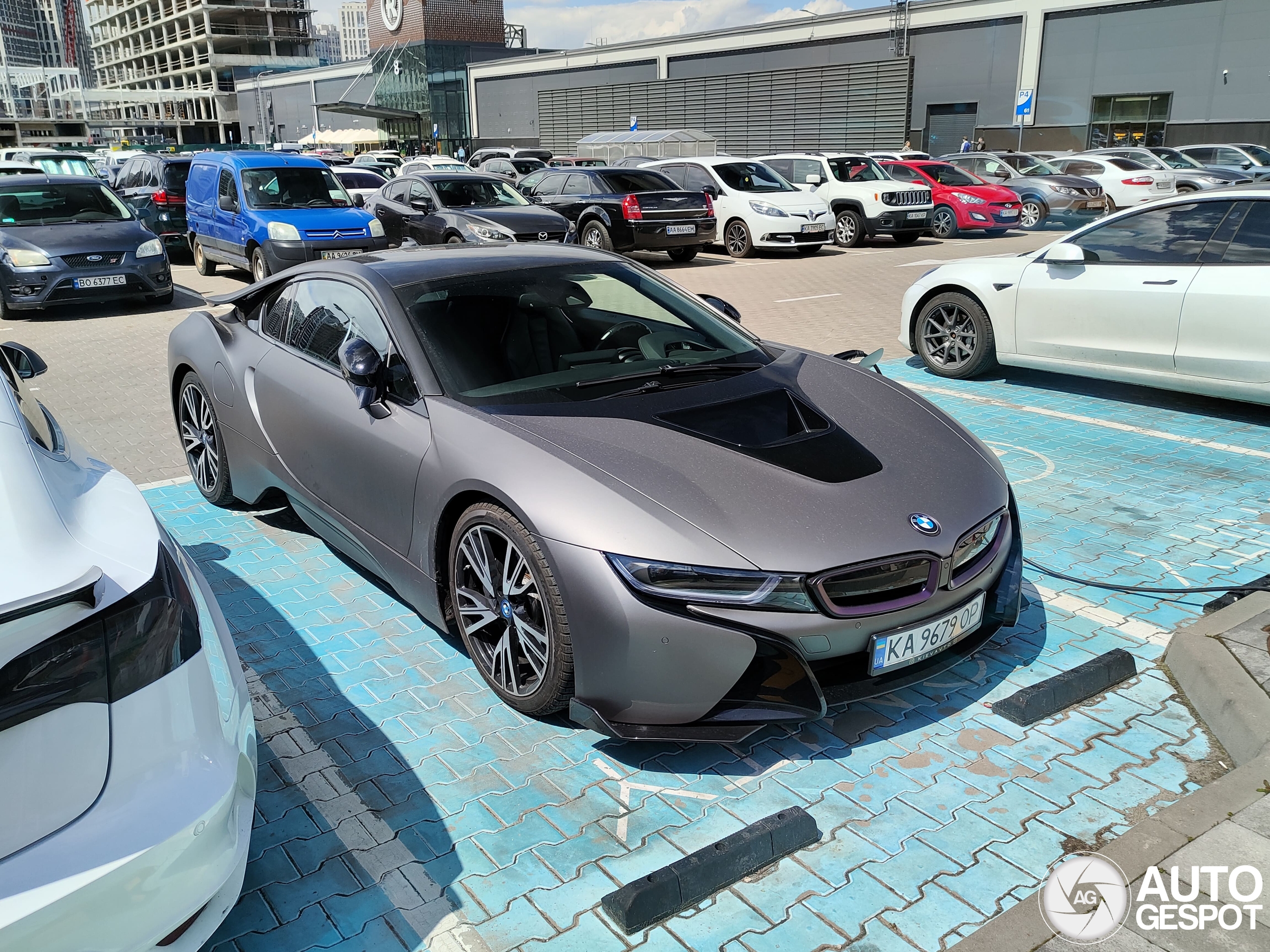 BMW i8