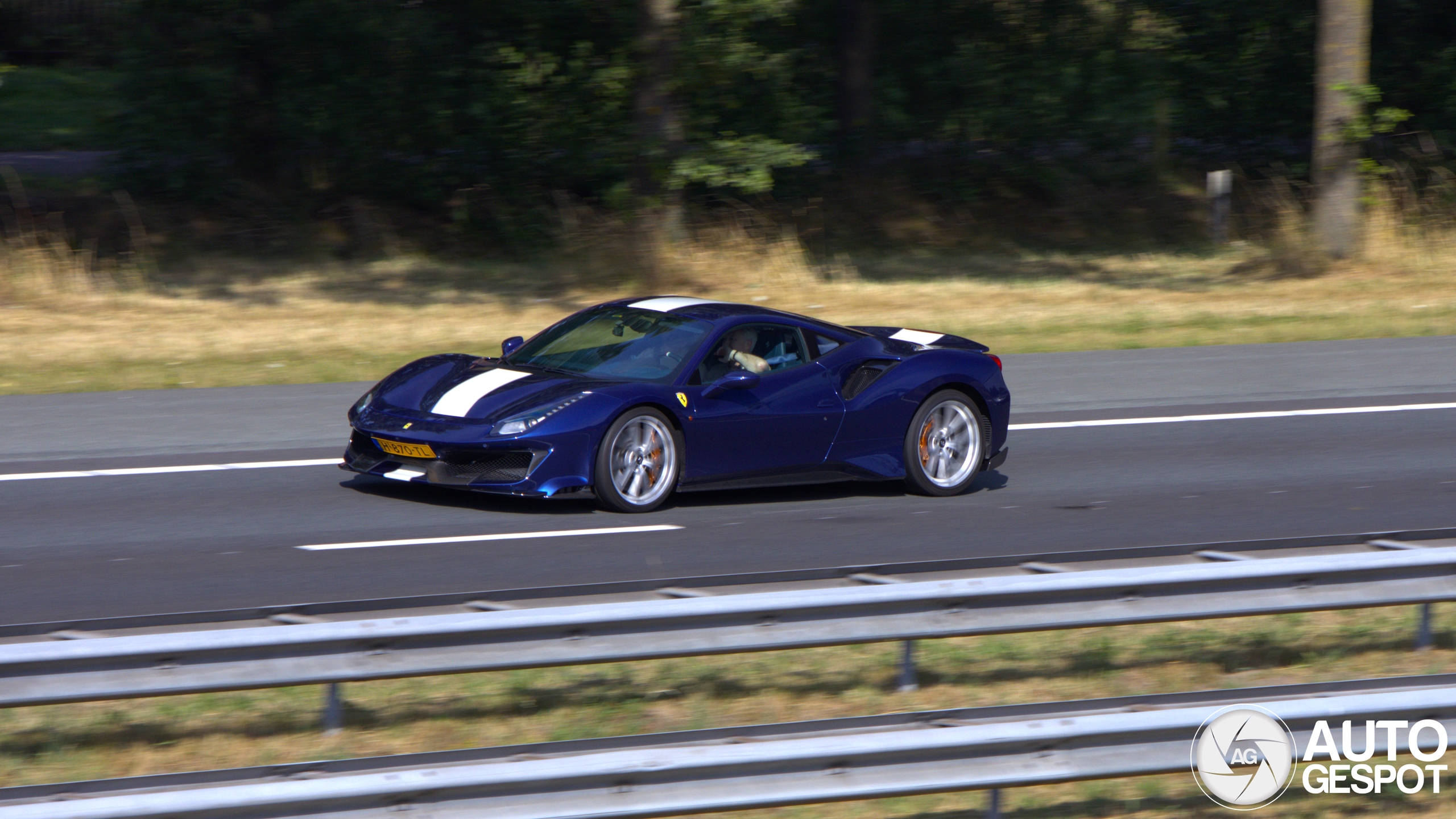 Ferrari 488 Pista