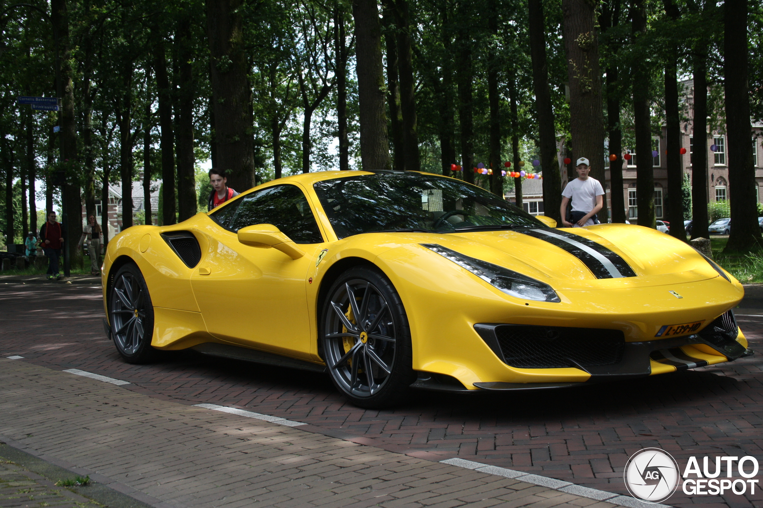 Ferrari 488 Pista