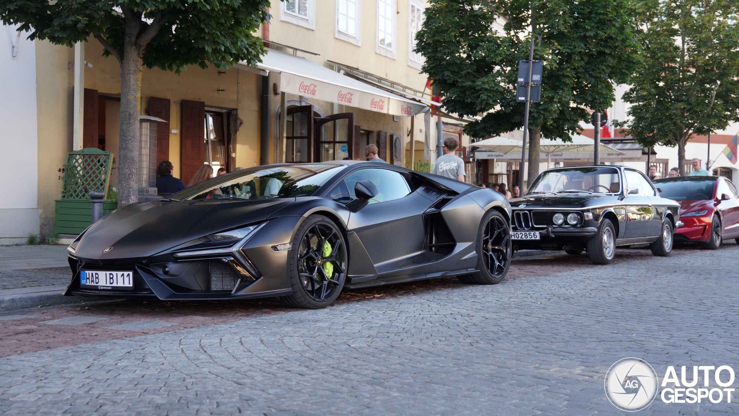 Lamborghini Revuelto