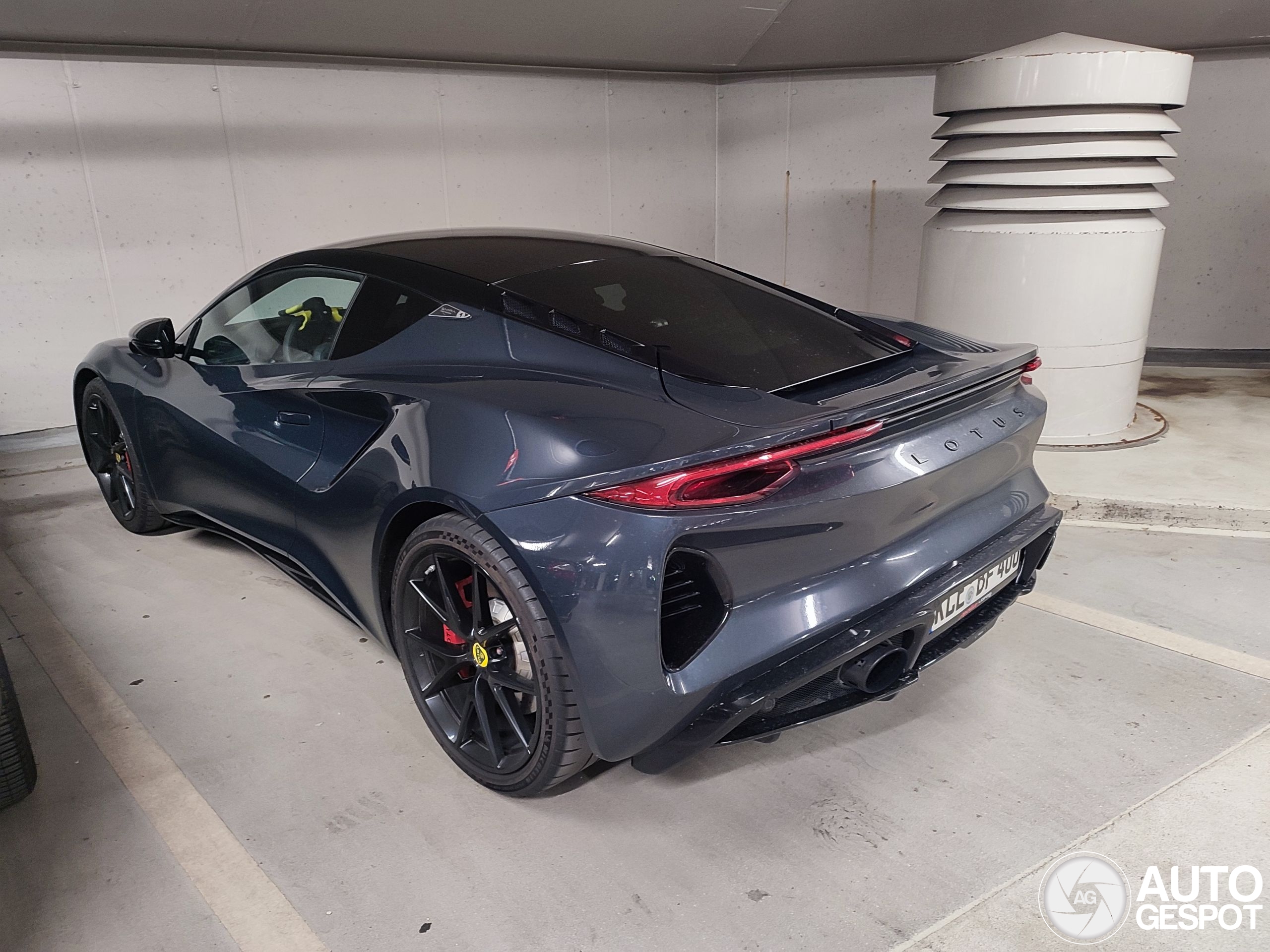 Lotus Emira