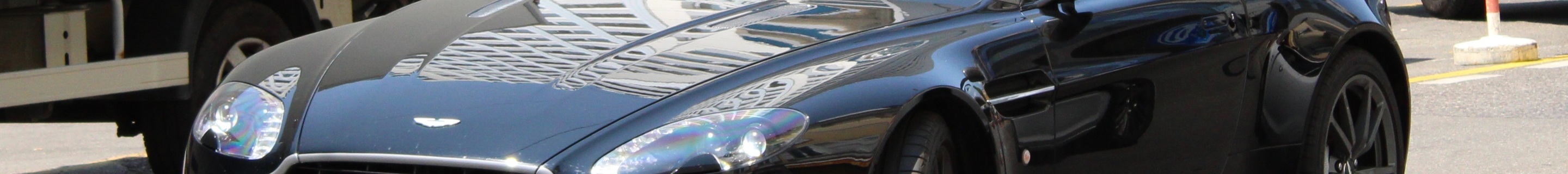 Aston Martin V8 Vantage N430