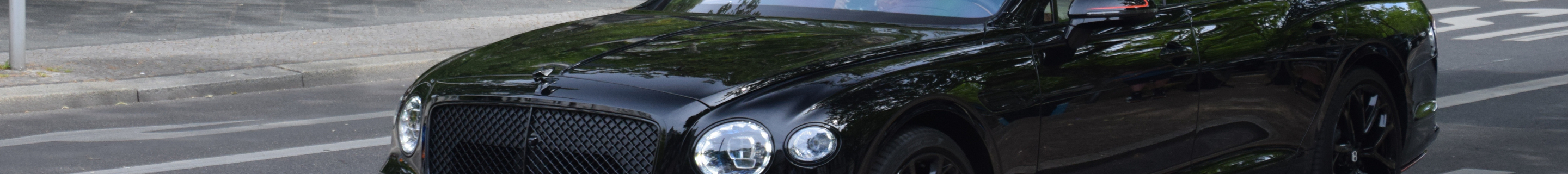 Bentley Flying Spur V8 S 2023