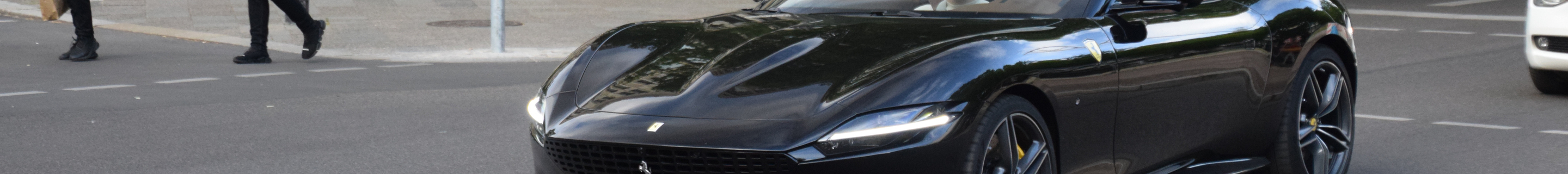 Ferrari Roma Spider