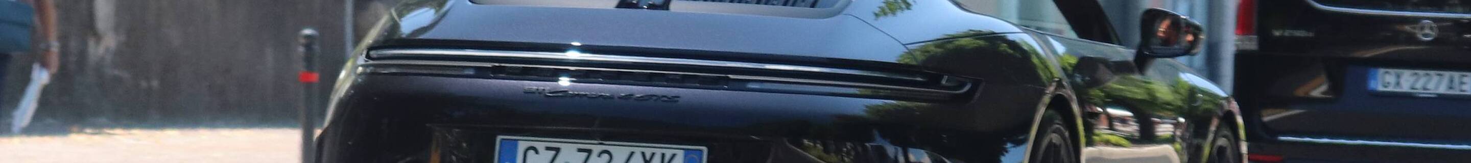 Porsche 992 Carrera 4 GTS Cabriolet MkII