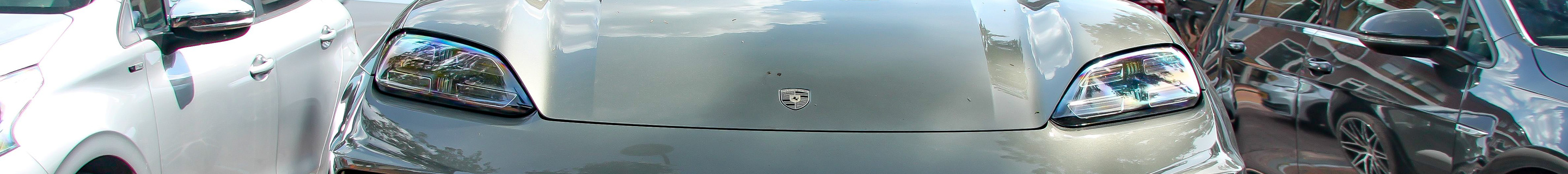 Porsche Macan EV Turbo