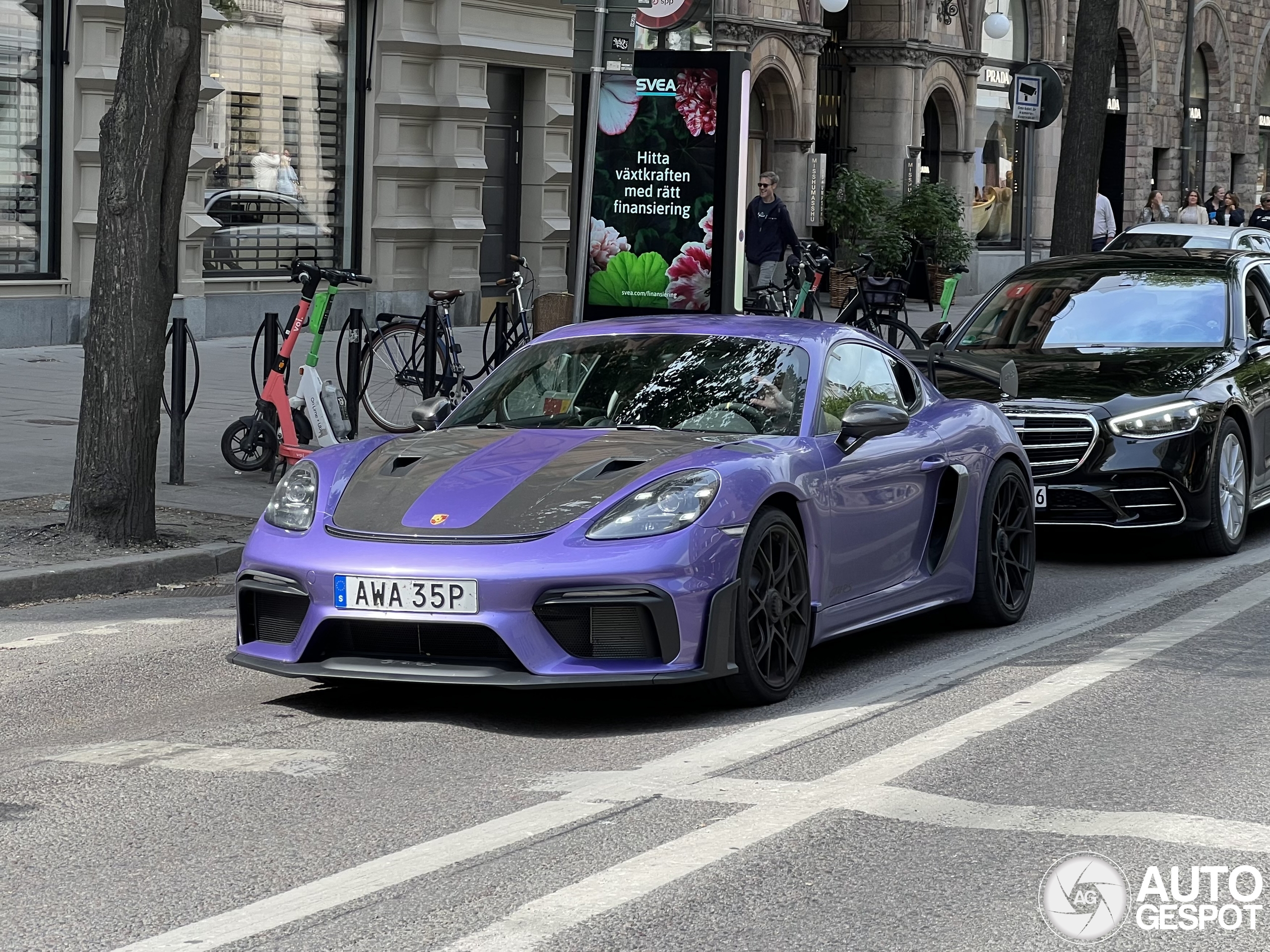 Porsche 718 Cayman GT4 RS Weissach Package