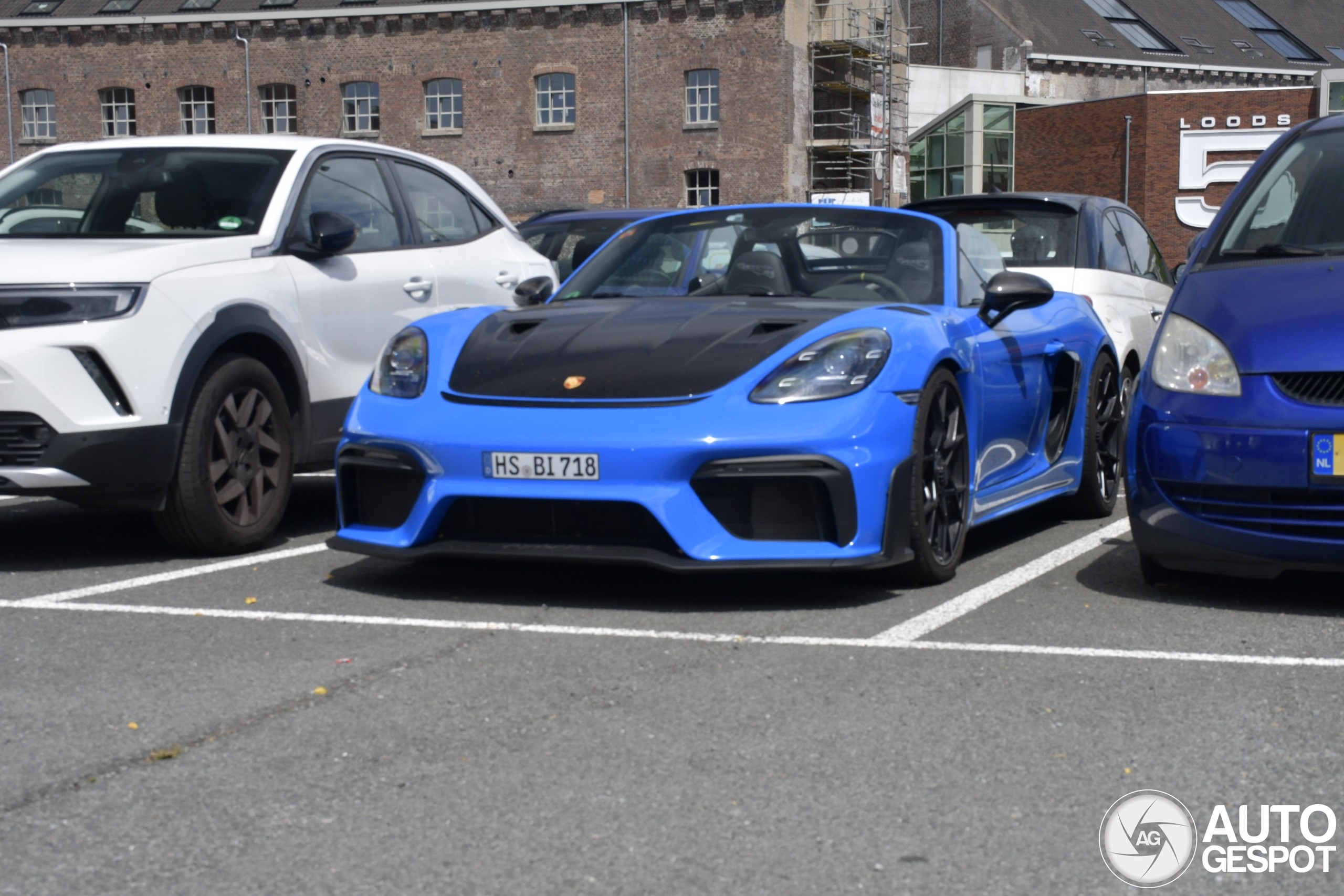 Porsche 718 Spyder RS Weissach Package
