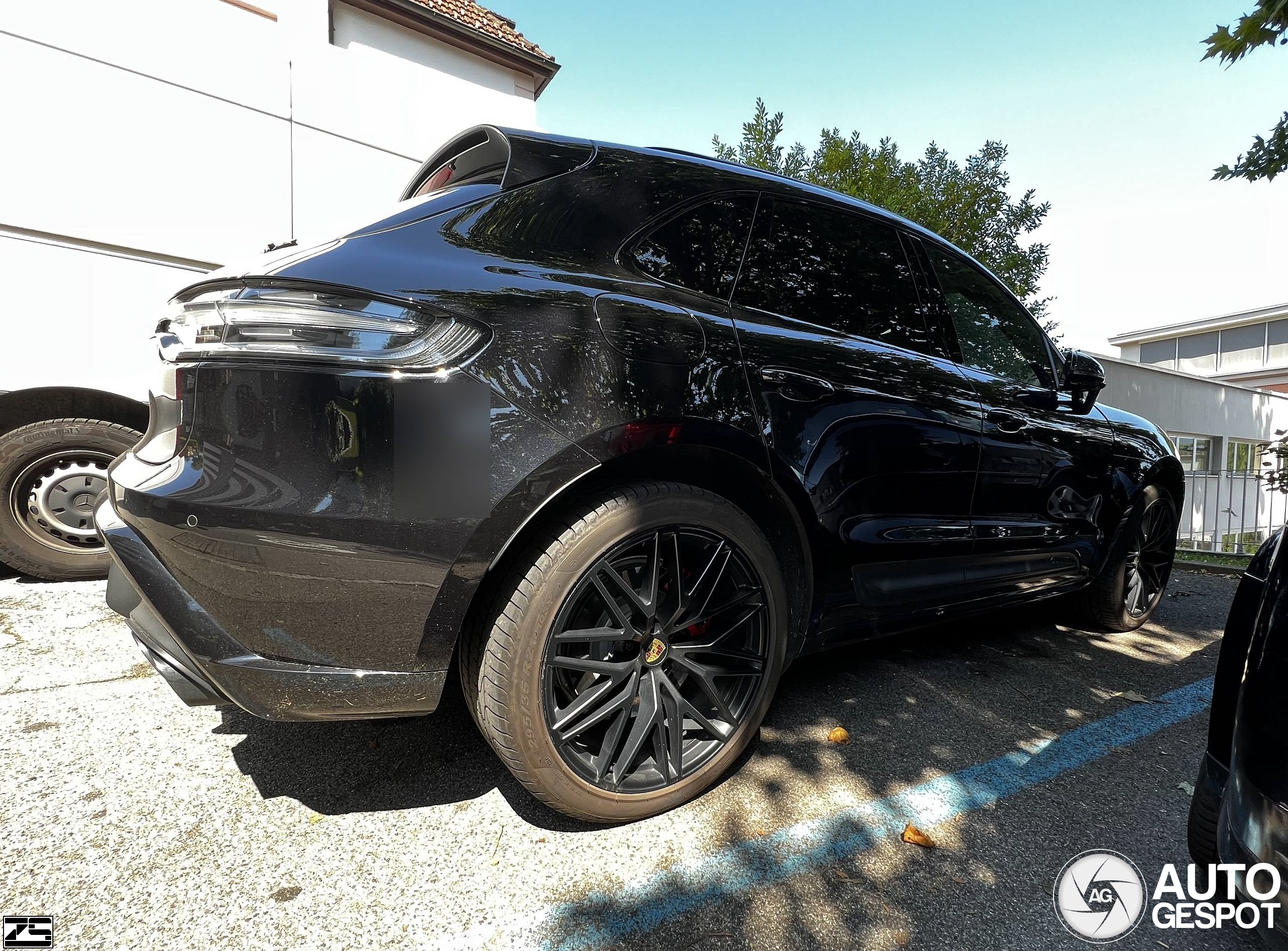 Porsche 95B Macan GTS MkIII