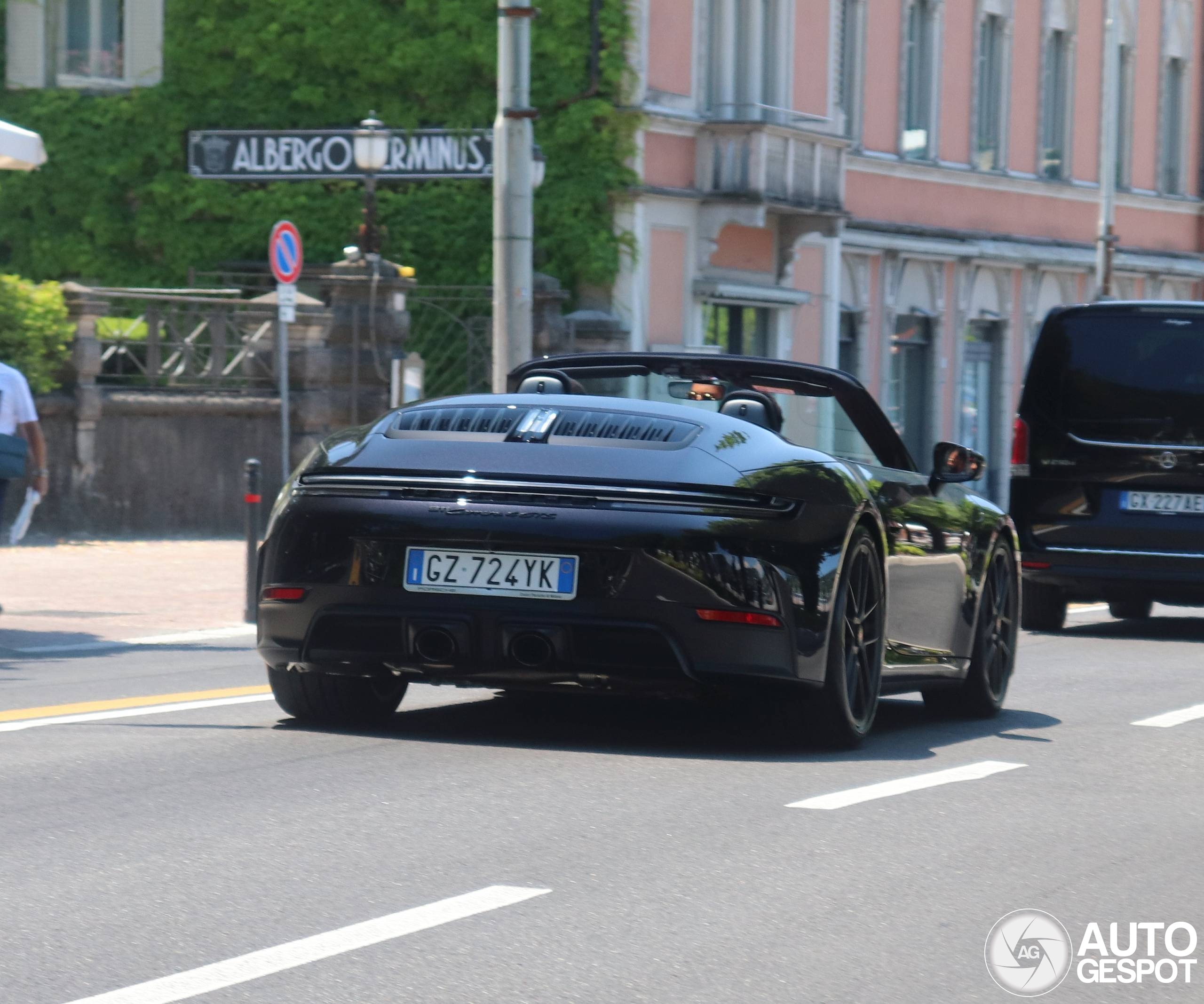 Porsche 992 Carrera 4 GTS Cabriolet MkII