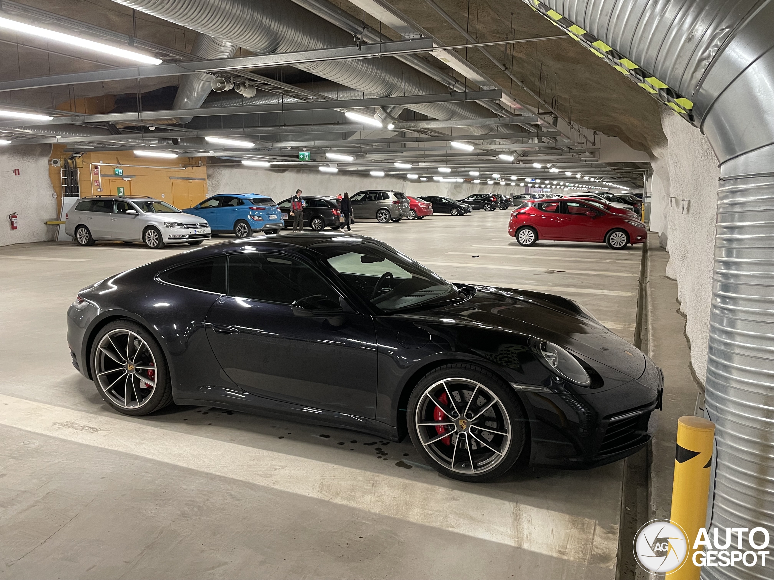 Porsche 992 Carrera 4S