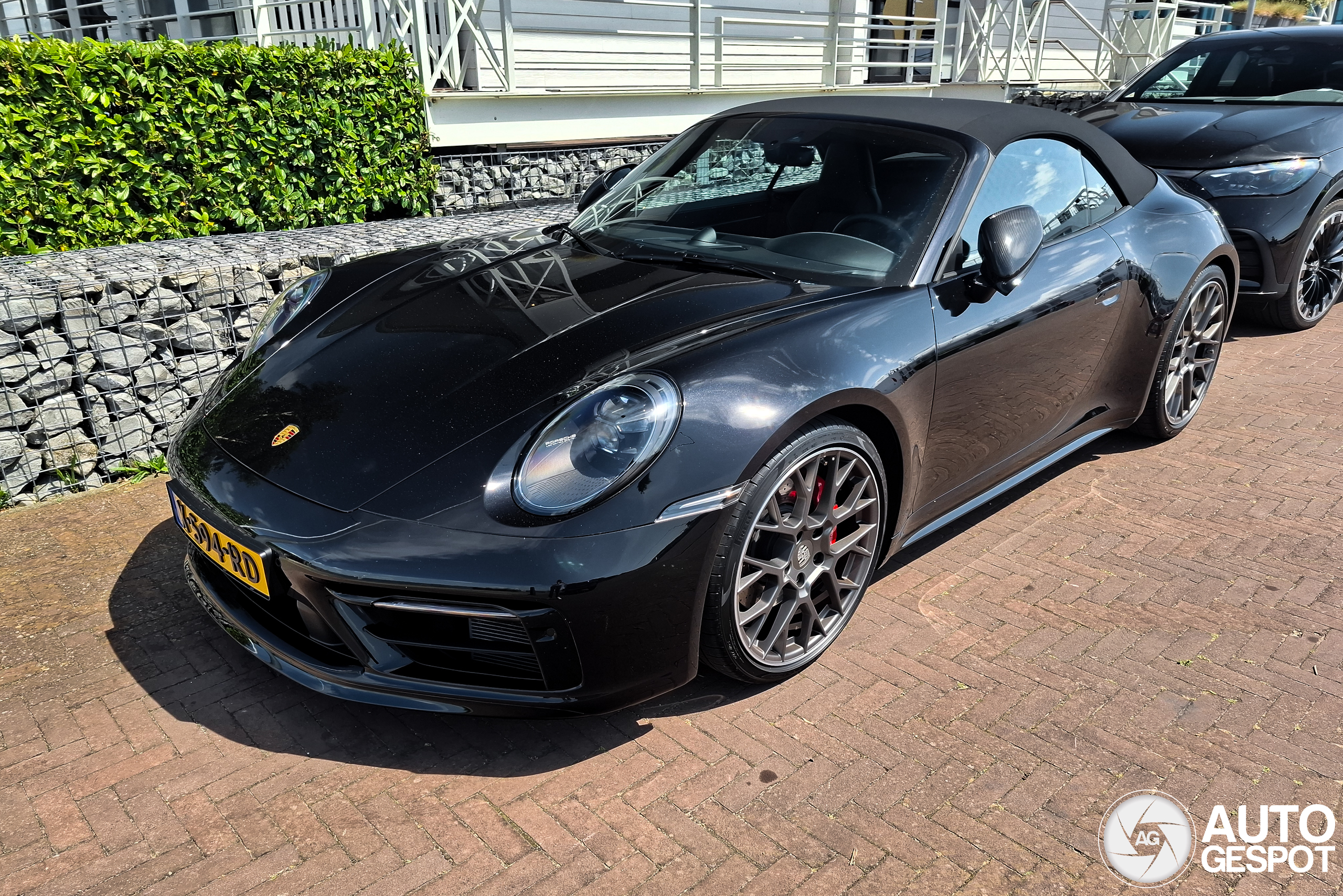 Porsche 992 Carrera 4S Cabriolet