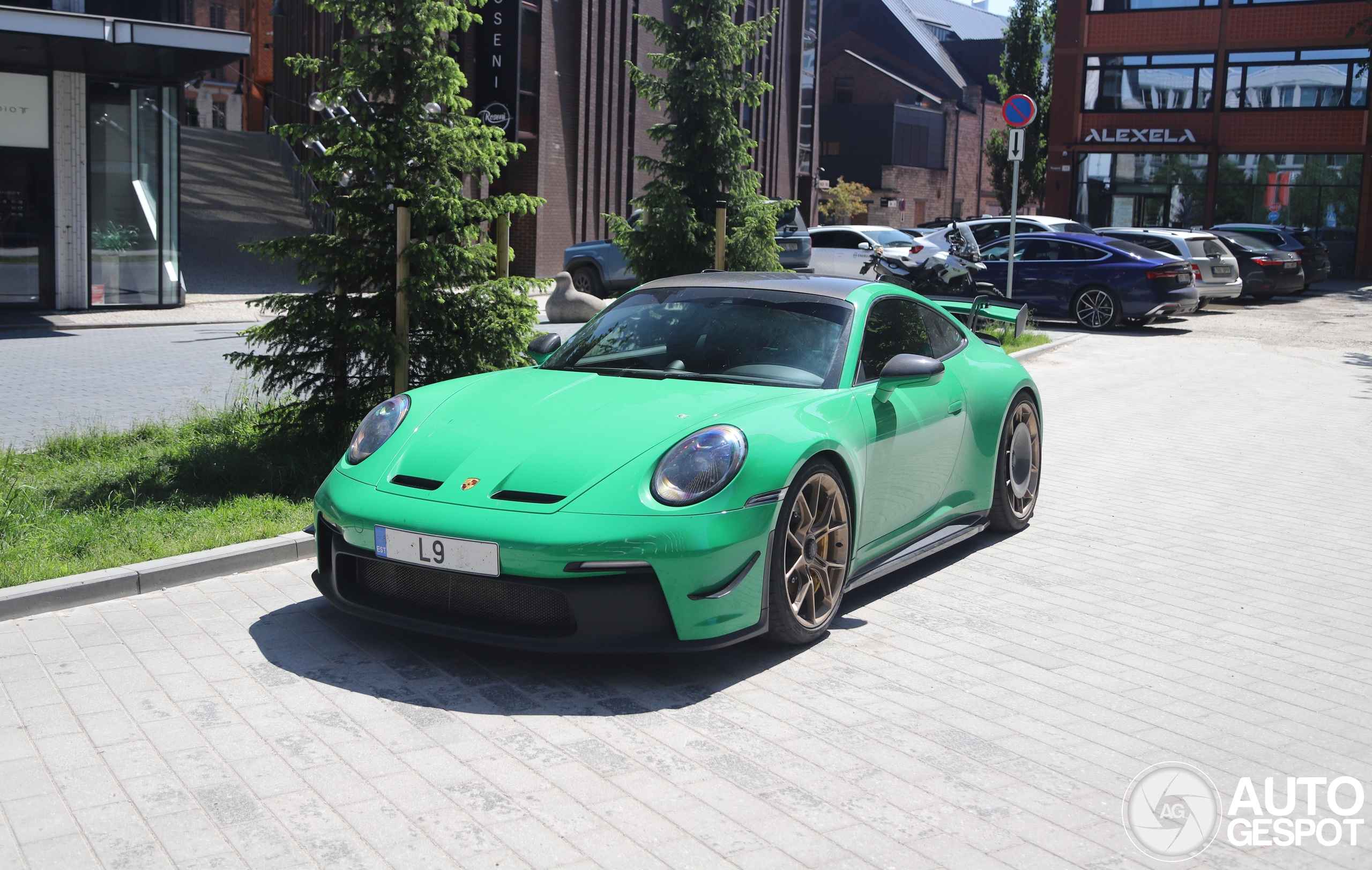 Porsche 992 GT3 MkI Manthey Racing