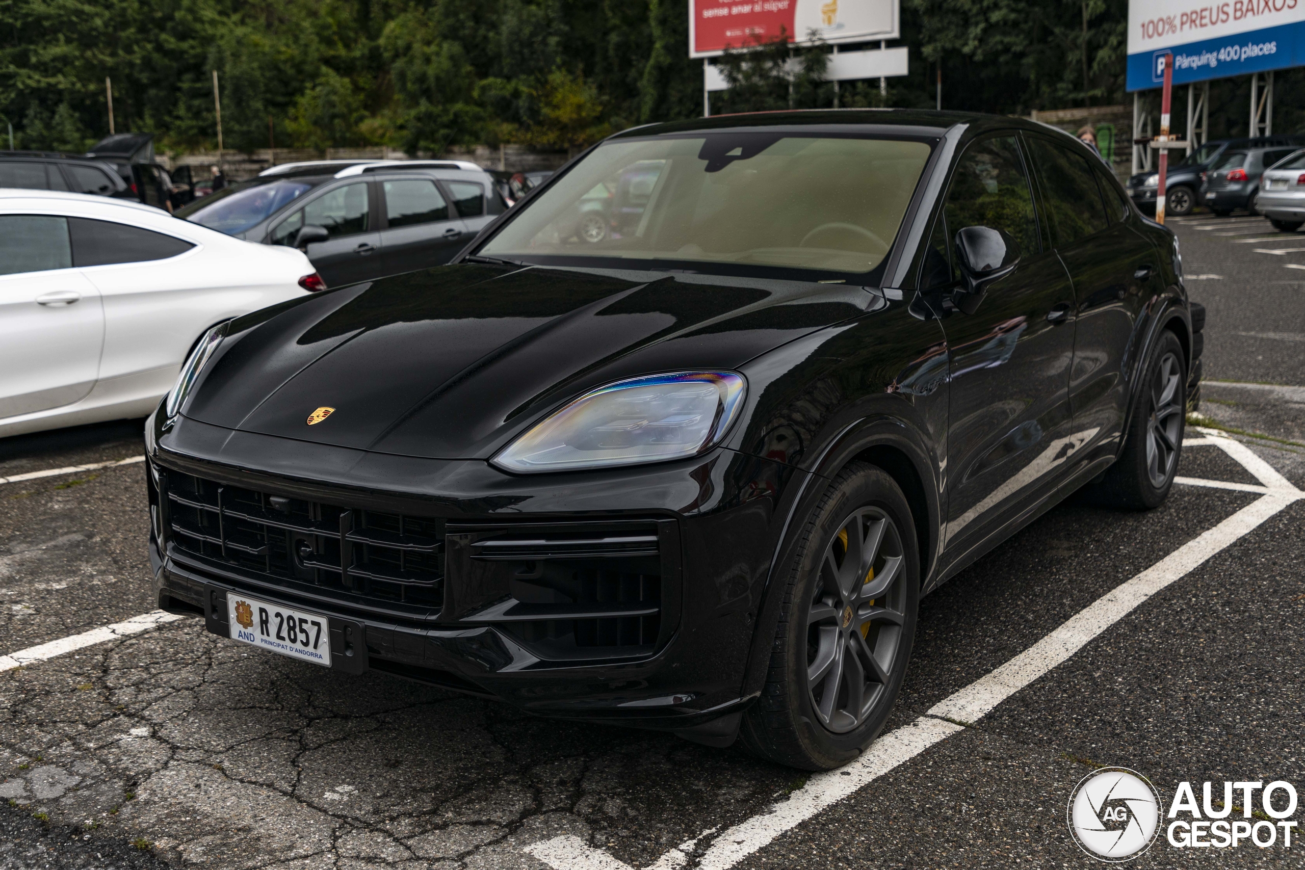 Porsche Cayenne Coupé Turbo E-Hybrid