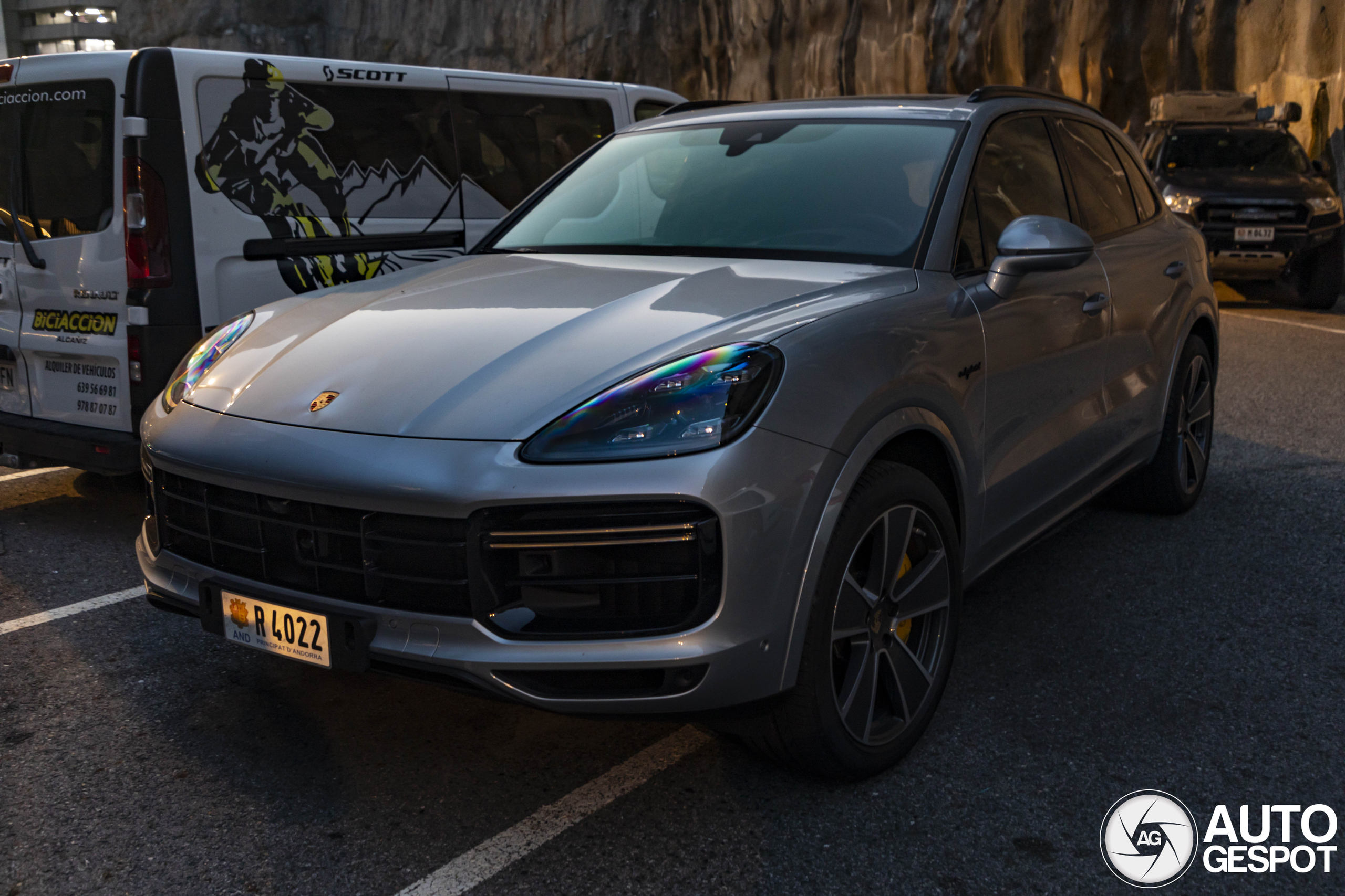 Porsche Cayenne Turbo S E-Hybrid