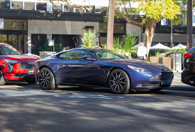 Aston Martin DB11
