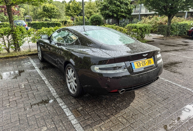 Aston Martin DB9