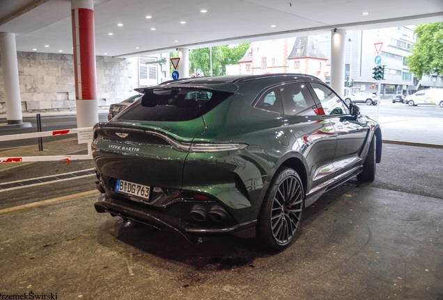 Aston Martin DBX707