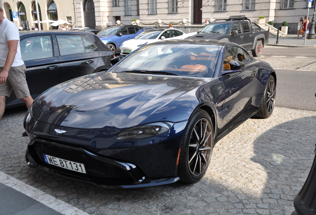 Aston Martin V8 Vantage 2018