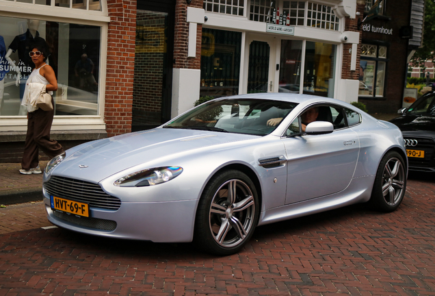 Aston Martin V8 Vantage N400