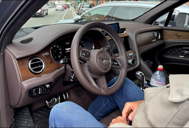 Bentley Bentayga Azure EWB