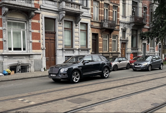 Bentley Bentayga V8