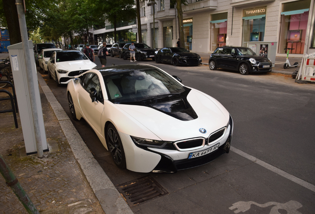 BMW i8