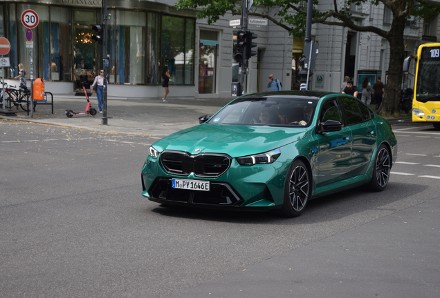 BMW M5 G90