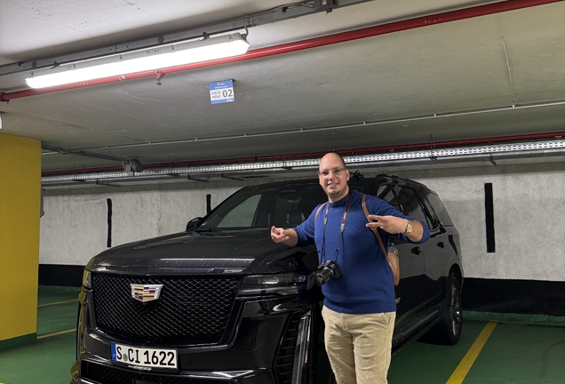 Cadillac Escalade-V