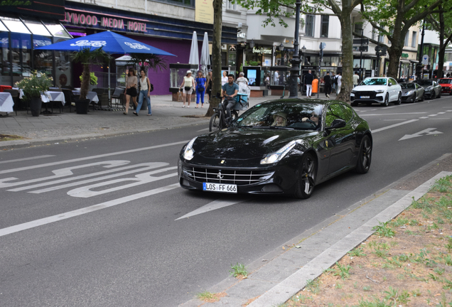 Ferrari FF