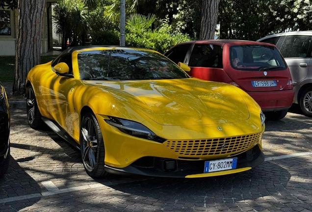 Ferrari Roma Spider