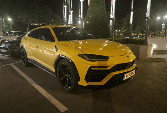 Lamborghini Urus