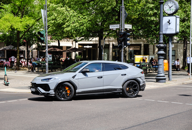 Lamborghini Urus Performante
