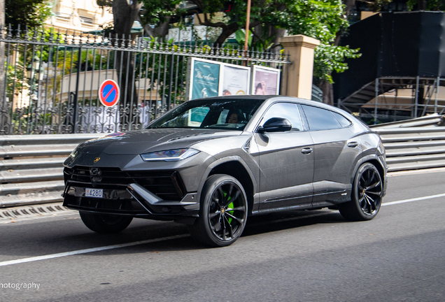 Lamborghini Urus S