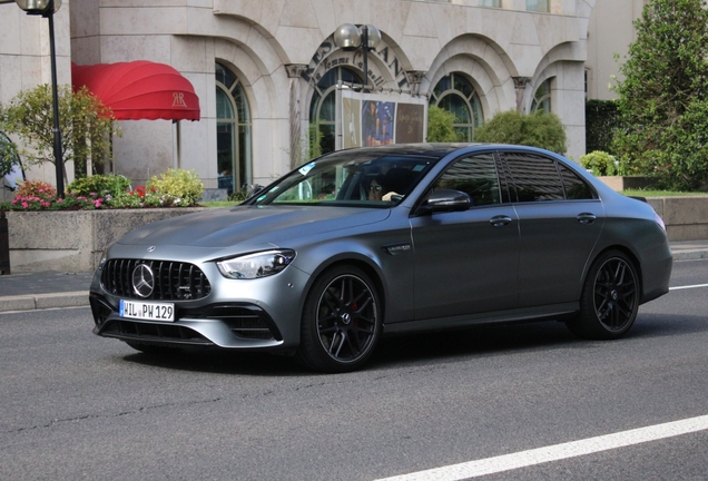 Mercedes-AMG E 63 S W213 2021