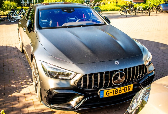 Mercedes-AMG GT 63 S X290