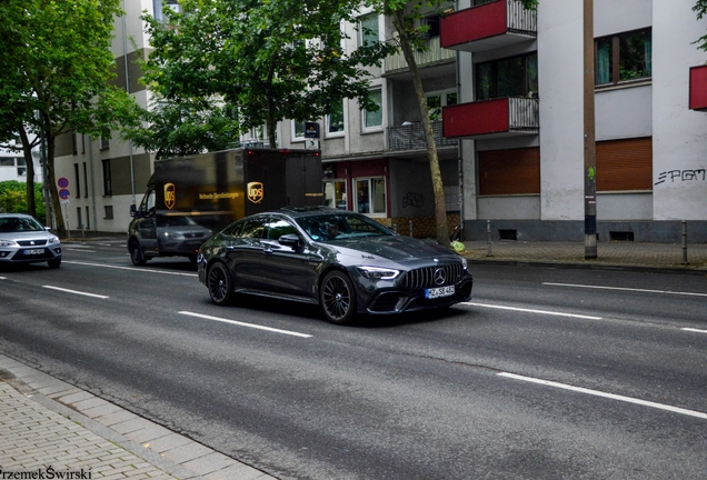 Mercedes-AMG GT 63 X290