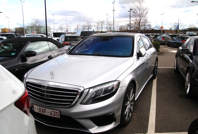 Mercedes-AMG S 63 V222