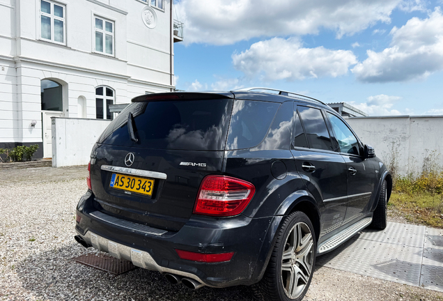 Mercedes-Benz ML 63 AMG W164 2009