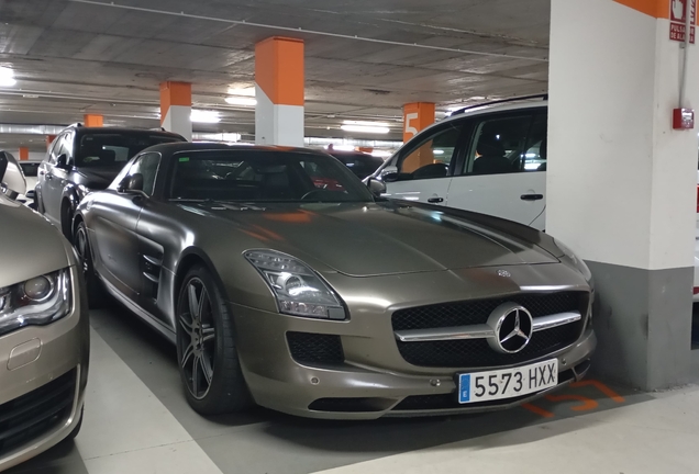Mercedes-Benz SLS AMG
