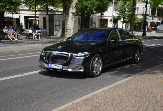 Mercedes-Maybach S 680 X223