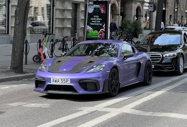 Porsche 718 Cayman GT4 RS Weissach Package