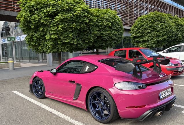 Porsche 718 Cayman GT4 RS Weissach Package
